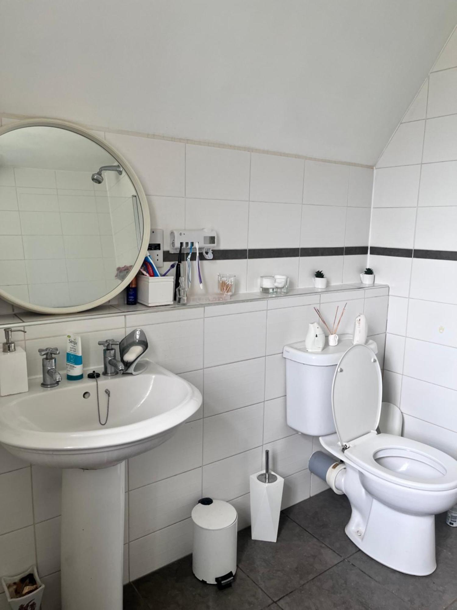 Private Room In Charming Detached House In Newington Edinburgh Bagian luar foto
